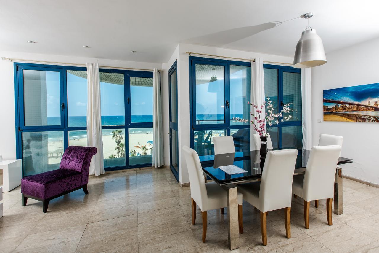 Ocean Front Apartments First Line To The Beach Тел Авив Екстериор снимка
