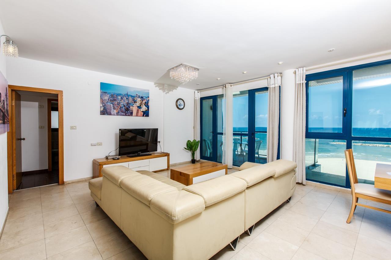 Ocean Front Apartments First Line To The Beach Тел Авив Екстериор снимка