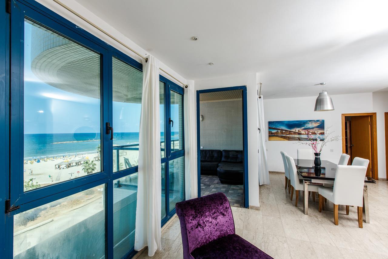 Ocean Front Apartments First Line To The Beach Тел Авив Екстериор снимка