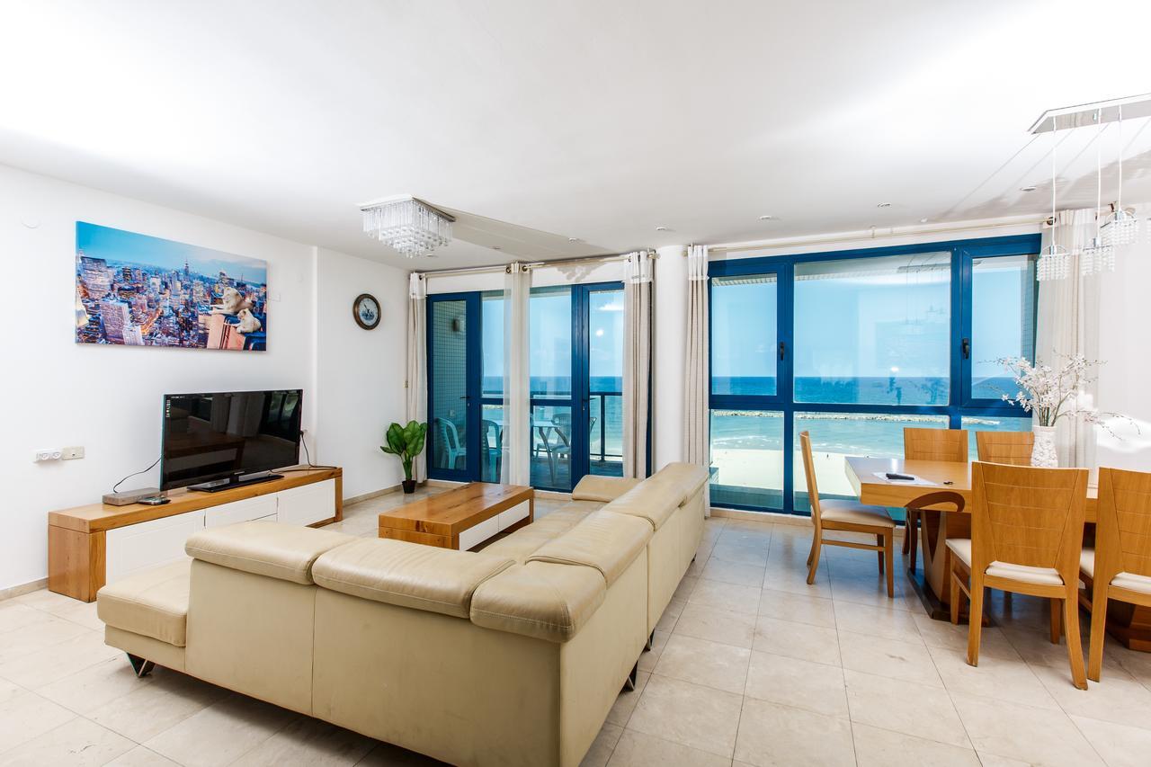 Ocean Front Apartments First Line To The Beach Тел Авив Екстериор снимка