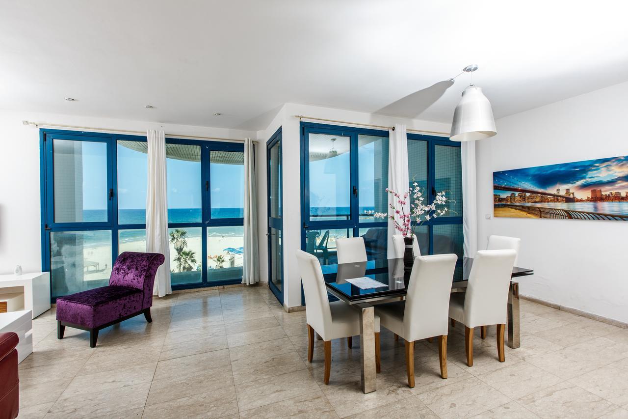 Ocean Front Apartments First Line To The Beach Тел Авив Екстериор снимка