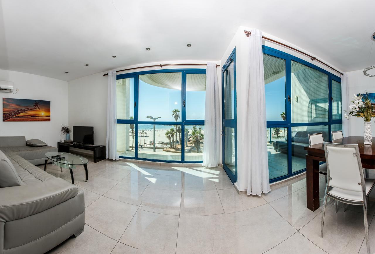 Ocean Front Apartments First Line To The Beach Тел Авив Екстериор снимка
