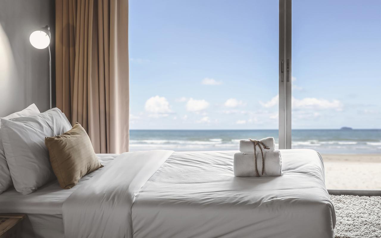 Ocean Front Apartments First Line To The Beach Тел Авив Екстериор снимка